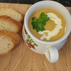 Parsnip and carrot soup A picture of Parsnip and carrot soup.