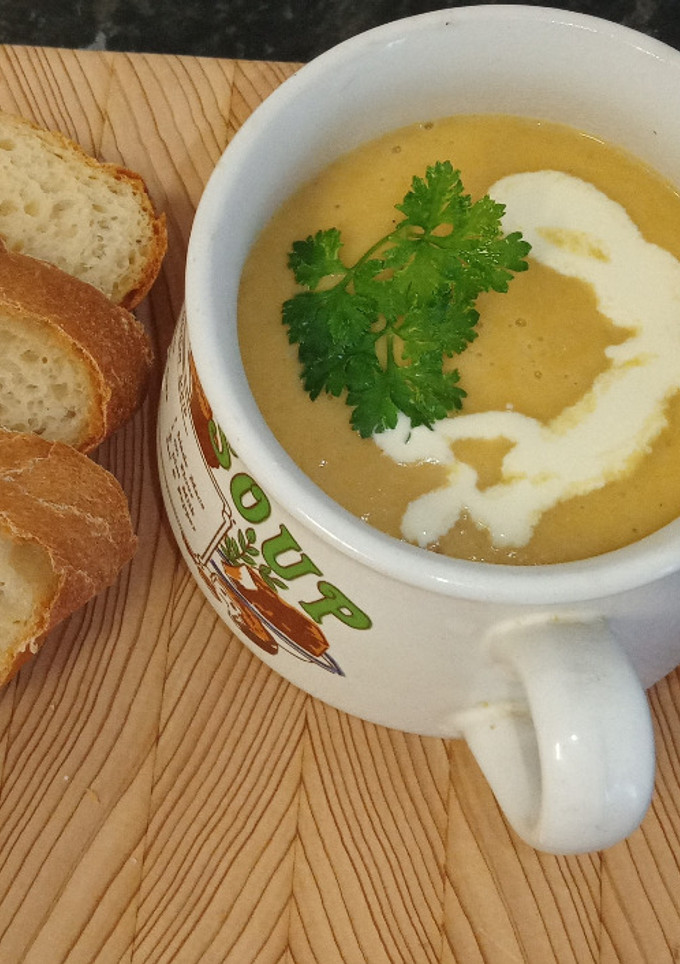 A picture of Parsnip and carrot soup.