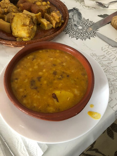 Una foto de Judías con morcilla, chorizo y carne de cerdo