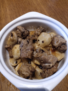 A picture of Steamed Pork Ribs with Yam.