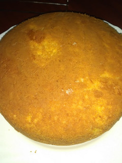 A picture of Mawe tatu orange cake.