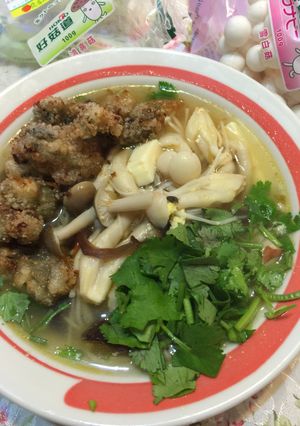 蚵仔鮮菇湯 的食譜成品照片