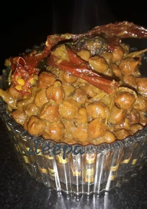 A picture of Lipte masale ki ghugni.