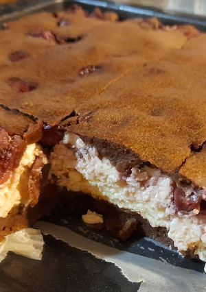 DW csokis-meggyes túrókocka recept fotója