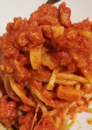 Foto di Spaghettino quadratino, verza, pancetta affumicata, salsa pomodo