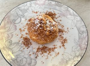 O poză a rețetei Gomboti cu prune.