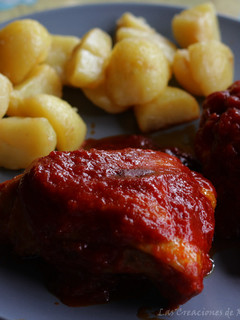 Una foto de Pollo con los sabores palaciega