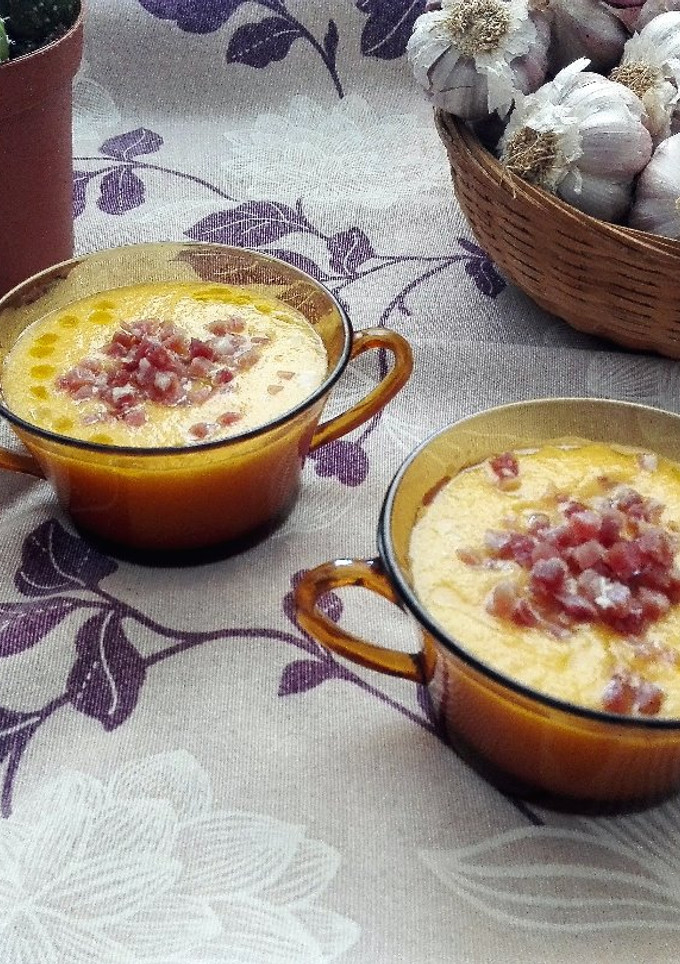 Una foto de Sopa de melón