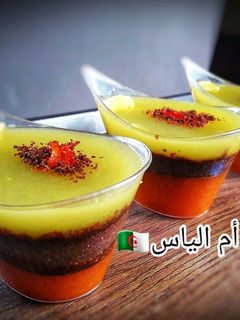 صورة لوصفة تحلية الطبقات بالليمون والبرتقال