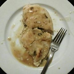 A picture of Garlic Lemon Butter Sauce with Chicken.