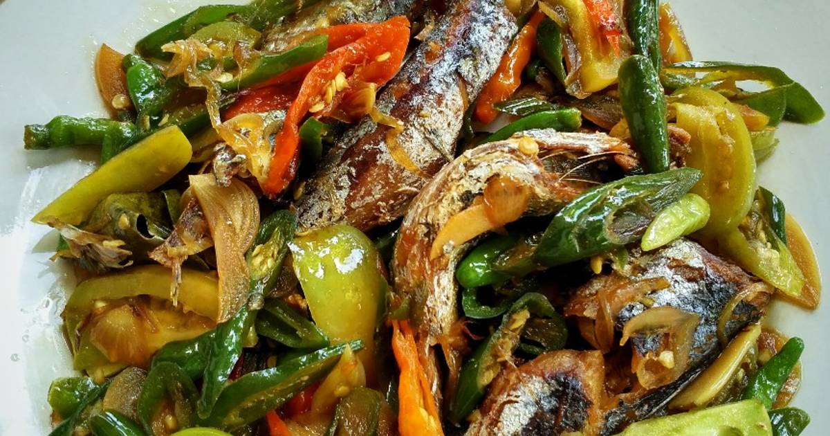 Resep Ikan Pindang Tumis Cabai Bikinramadanberkesan Oleh Nisa Ulfa Cookpad