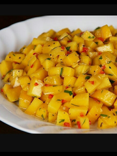 A picture of Sweet mango chutney.