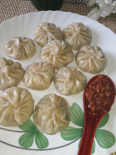 A picture of Steamed cabbage momo.