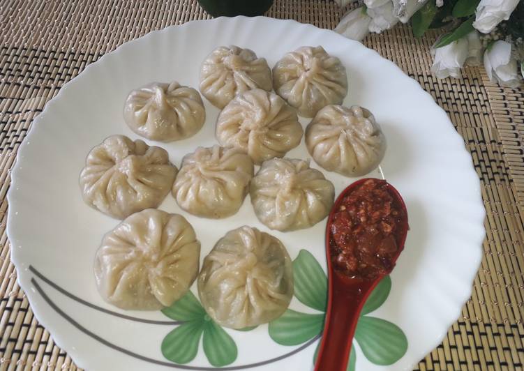 Steamed cabbage momo