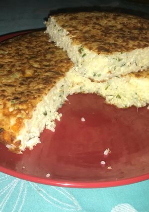 Una foto de Tortilla de arroz y queso