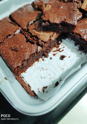 A picture of Eggless one pot brownie.