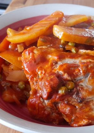 Una foto de Estofado de pollo con papas
