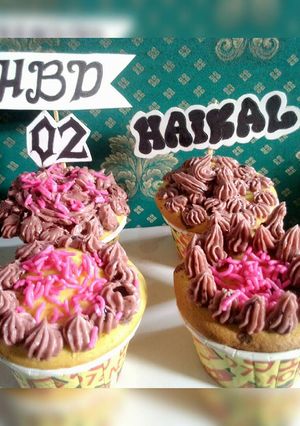 Foto resep Cupcake ultah bikinan sendiri 😀