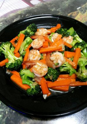 รูปของ บร็อคโคลี่ผัดกุ้ง