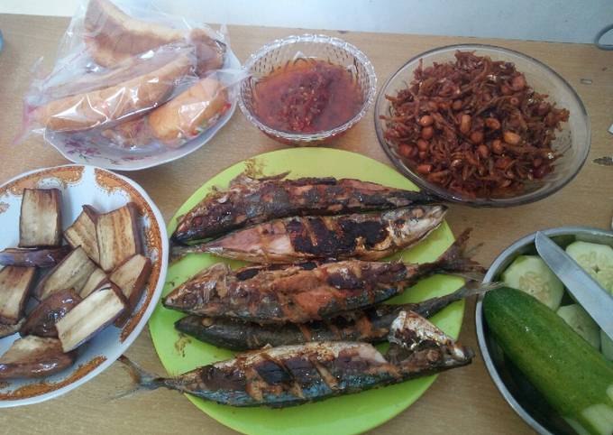 Ikan laut bakar