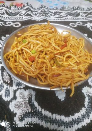 નુડલ્સ (Noodles Recipe In Gujarati) રેસીપી મુખ્ય ફોટો