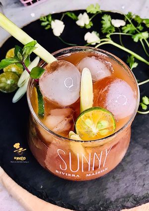 Hình của món Hồng trà sả tắc mật ong.