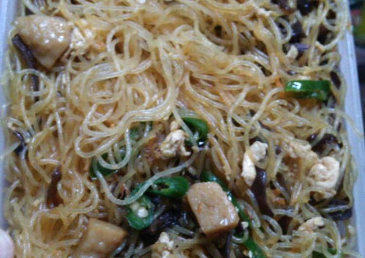 Resep Oseng bihun jamur kuping yang nikmat