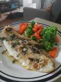Filete de pescado a la mantequilla con ajo