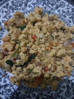 एग भुर्जी (Egg bhurji recipe in hindi) रेसिपी मुख्य फोटो