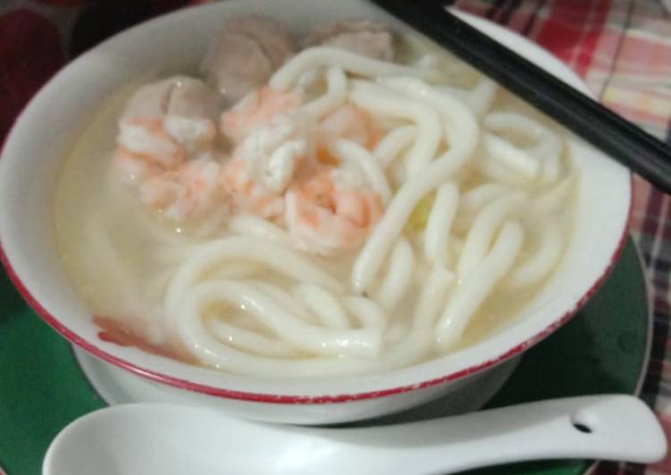 Udon kuah bening🍝