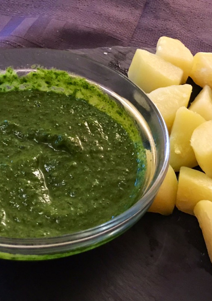 Una foto de Mojo verde con sabor a Canarias 🇮🇨
