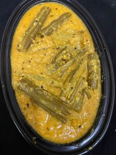 સરગવા નું શાક (Saragva Shak Recipe In Gujarati) રેસીપી મુખ્ય ફોટો