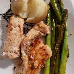 A picture of One pan salmon & asparagus.