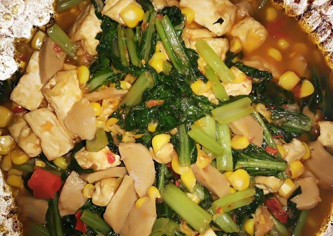 Langkah Mudah untuk Membuat Tumis sawi hijau dengan tahu dan jagung manisp Anti Gagal