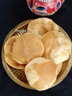 अजवाइन की पूरी (ajwain ki puri recipe in Hindi) रेसिपी मुख्य फोटो