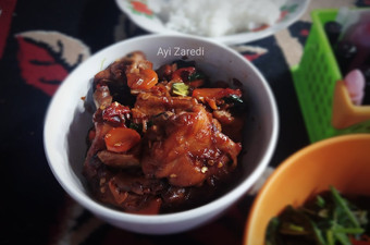 Langkah Mudah untuk Menyiapkan Ayam kecap pedas gurih Irit Anti Gagal