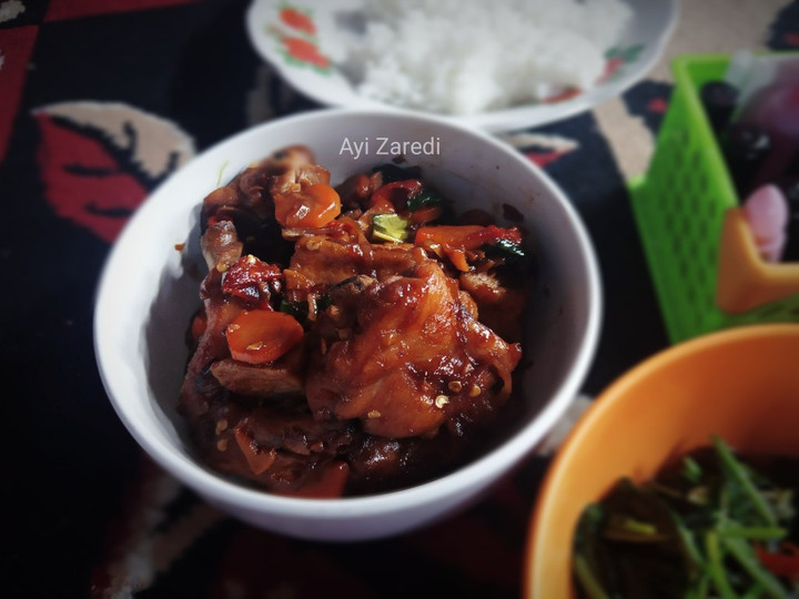 Langkah Mudah untuk Menyiapkan Ayam kecap pedas gurih Irit Anti Gagal