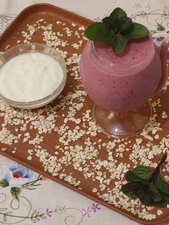 Φωτογραφία της συνταγής Smoothie με κεράσια, γιαούρτι και βρώμη