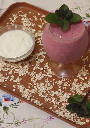 Φωτογραφία της συνταγής Smoothie με κεράσια, γιαούρτι και βρώμη
