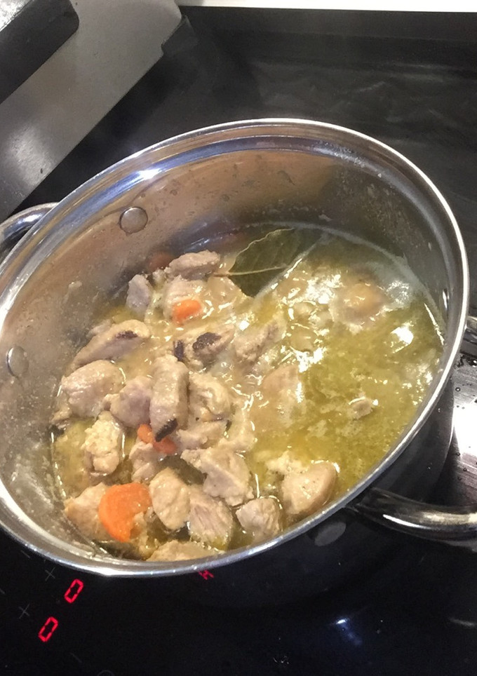 Una foto de Carne en salsa
