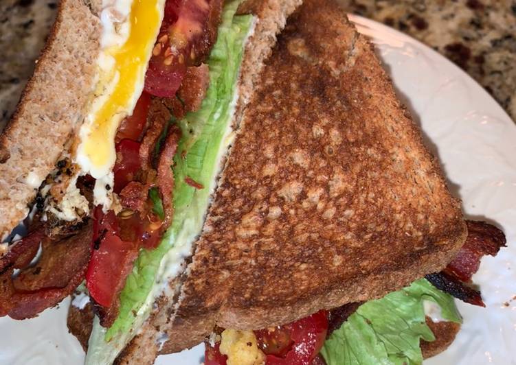 Recipe of Award-winning BLT with fried egg