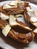 Crostino integrale con crema di noci e mele essiccate😋🍎😊