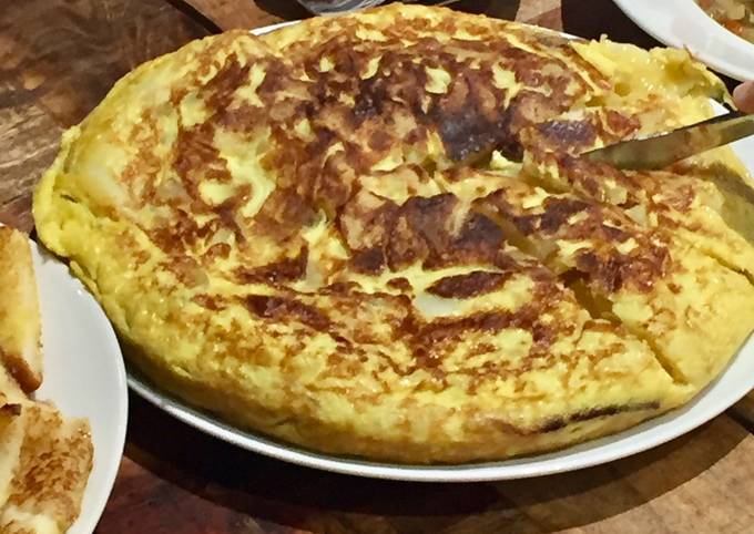 Classic Spanish Tortilla