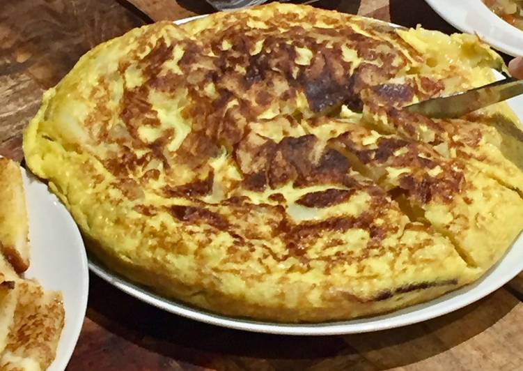 Simple Way to Make Perfect Classic Spanish Tortilla