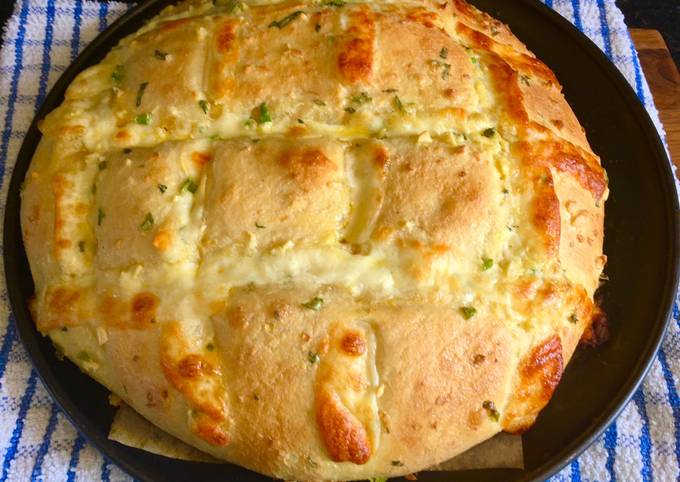 Cheese &amp; Garlic Bread