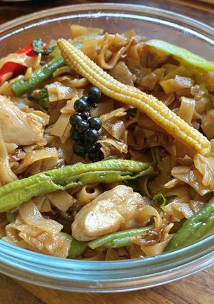 A picture of Pad Kee Mao - Drunken Noodles.