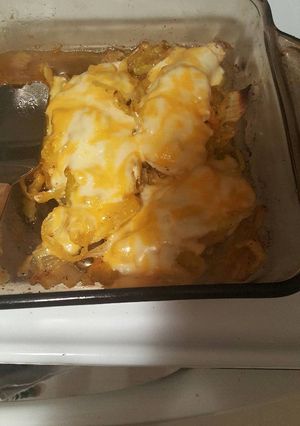 A picture of Banana pepper chicken bake.