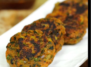 A picture of Easy Aloo Spinach Tikki (potato spinach patties).