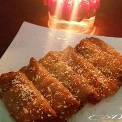 A picture of Deep fried patisapta :-.