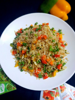 அவல் ஃப்ரைட் ரைஸ் (poha fried rice recipe in Tamil) செய்முறை முக்கிய புகைப்படம்